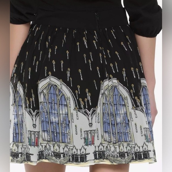 Hot Topic Harry Potter Hogwarts Great Hall Chiffon SkirtSize 18 | Junior - Picture 3 of 7